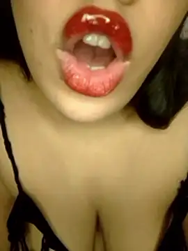 madleen Mm online show from March 6, 2026, 8:16 pm