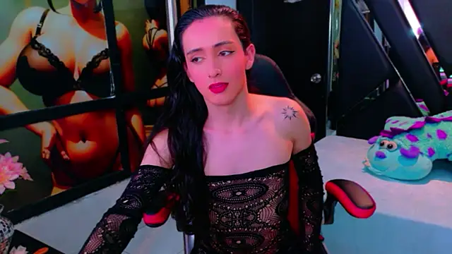 Snapshot of Ivony_Giselle chatting on April 14, 2026, 1:17 pm Ivony Giselle online show from April 14, 2026, 1:17 pm