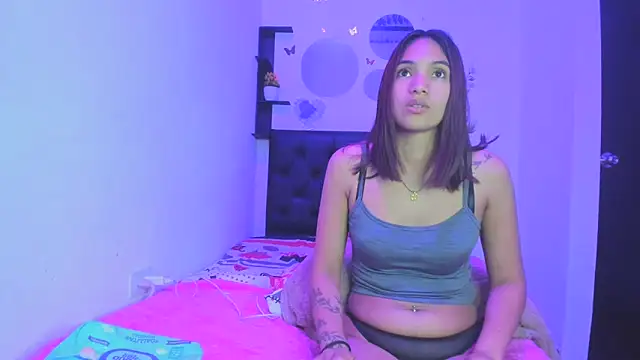 Snapshot of sapphire_brown20 chatting on April 11, 2026, 12:26 am sapphire brown20 online show from April 11, 2026, 12:26 am