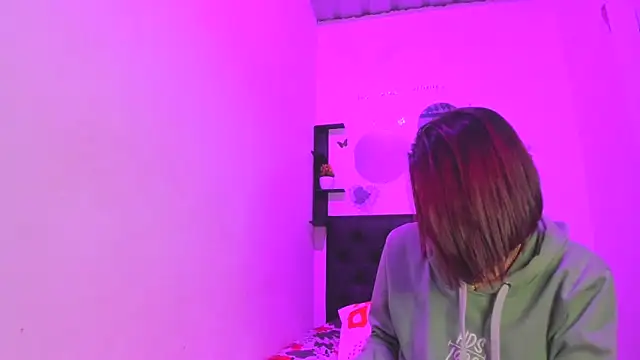 Snapshot of sapphire_brown20 chatting on April 18, 2026, 1:09 am sapphire brown20 online show from April 18, 2026, 1:09 am