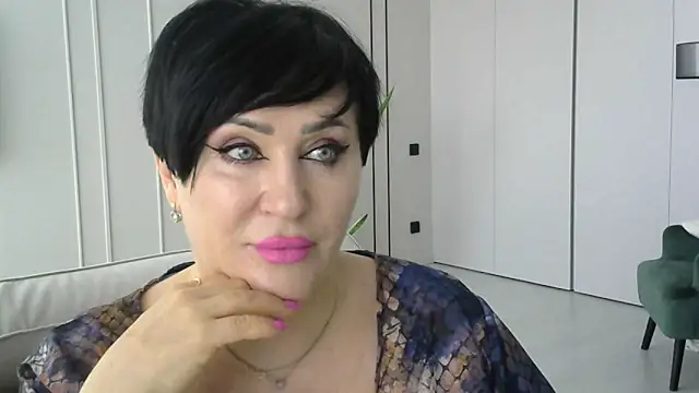 Kleotempt online show from April 11, 2026, 12:20 pm