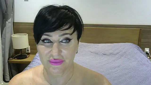 Snapshot of Kleotempt chatting on July 15, 2026, 5:51 pm Kleotempt online show from July 15, 2026, 5:51 pm