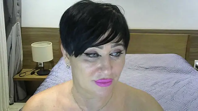 Snapshot of Kleotempt chatting on July 17, 2026, 5:18 pm Kleotempt online show from July 17, 2026, 5:18 pm