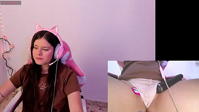 Snapshot of trianna_sweet chatting on March 4, 2026, 7:31 pm trianna sweet online show from March 4, 2026, 7:31 pm