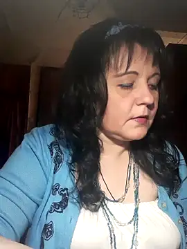 Snapshot of Apelsinkaa chatting on May 15, 2026, 4:47 pm Apelsinkaa online show from May 15, 2026, 4:47 pm