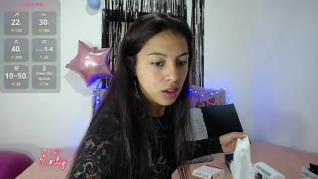 Snapshot of samantha_pym chatting on April 8, 2026, 7:14 pm samantha pym online show from April 8, 2026, 7:14 pm