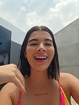 Snapshot of Sweetnahoxxx chatting on April 4, 2026, 5:10 pm Sweetnahoxxx online show from April 4, 2026, 5:10 pm