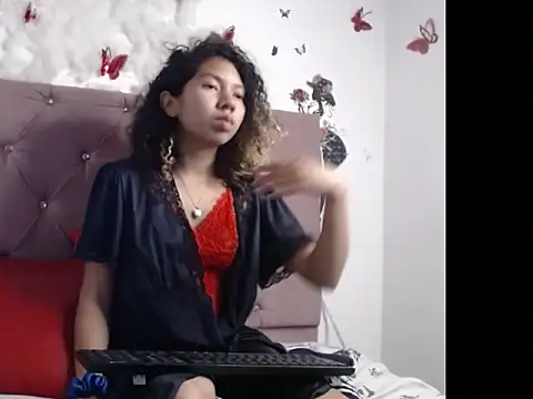 Snapshot of samanta_rosse20 chatting on March 21, 2026, 2:16 am samanta rosse20 online show from March 21, 2026, 2:16 am