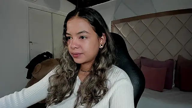 Snapshot of dulce_lyraa1 chatting on March 17, 2026, 4:17 am dulce lyraa1 online show from March 17, 2026, 4:17 am