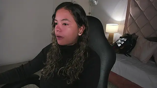 Snapshot of dulce_lyraa1 chatting on March 25, 2026, 4:29 am dulce lyraa1 online show from March 25, 2026, 4:29 am