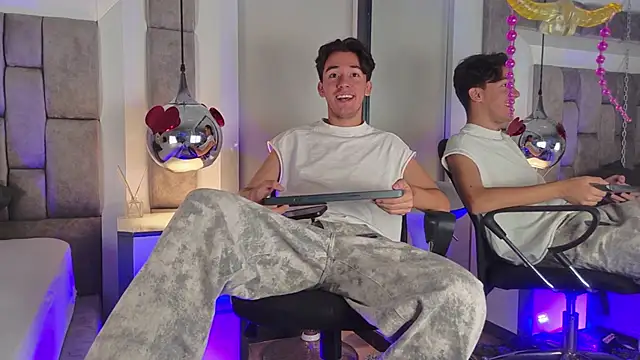 Austin Reedss online show from April 5, 2026, 1:19 pm