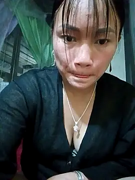 Snapshot of mami-rubi chatting on April 23, 2026, 11:53 am mami-rubi online show from April 23, 2026, 11:53 am
