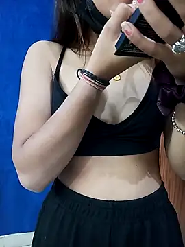 Snapshot of Sexy_aakansha chatting on April 5, 2026, 6:32 am Sexy aakansha online show from April 5, 2026, 6:32 am