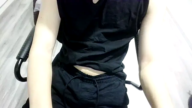 Snapshot of javv301 chatting on February 24, 2026, 6:44 am javv301 online show from February 24, 2026, 6:44 am