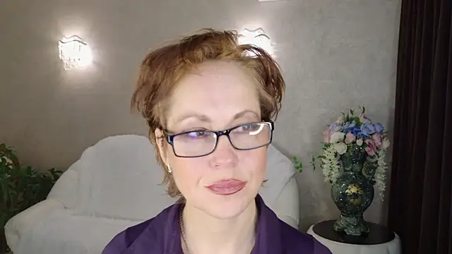 LioraWeiss online show from March 4, 2026, 6:41 am