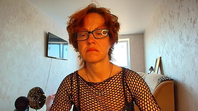 LioraWeiss online show from May 21, 2026, 7:59 am