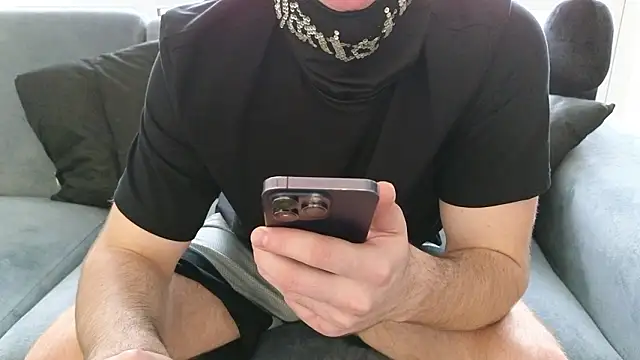 chantatummm online show from March 25, 2026, 3:56 am