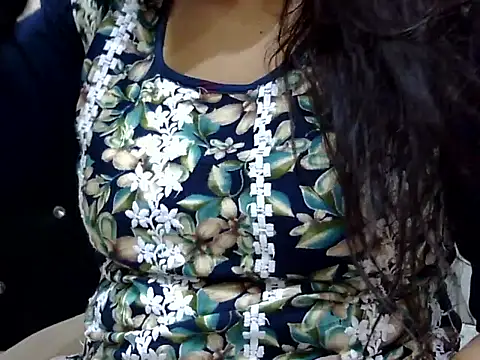 Snapshot of HOTY_SAPNA02sCyOz9QcTD chatting on March 9, 2026, 5:00 am HOTY SAPNA02sCyOz9QcTD online show from March 9, 2026, 5:00 am