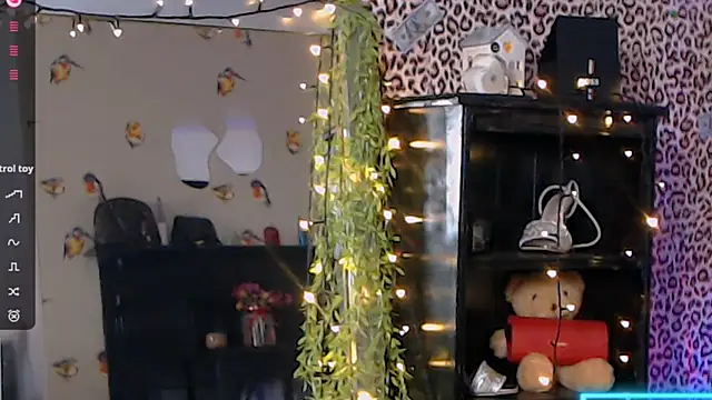 Snapshot of elektra_star chatting on April 6, 2026, 12:50 pm elektra star online show from April 6, 2026, 12:50 pm