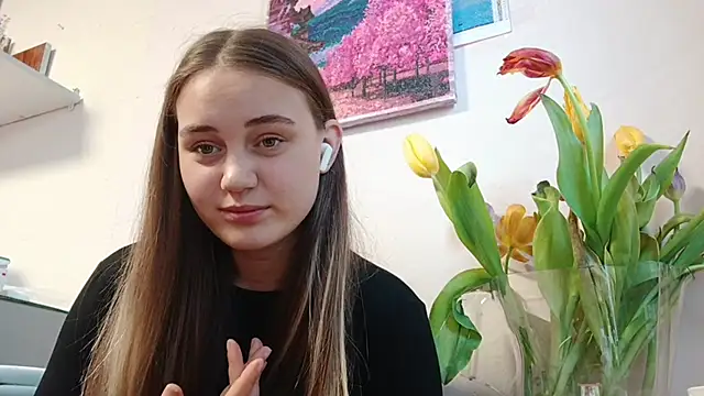 VeloraStar online show from March 11, 2026, 11:38 am