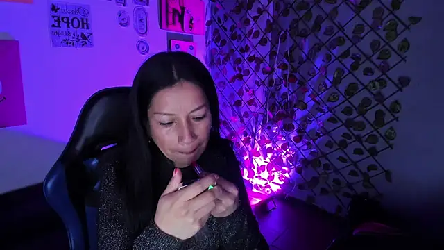 Megan Collinss1 online show from March 19, 2026, 2:10 pm