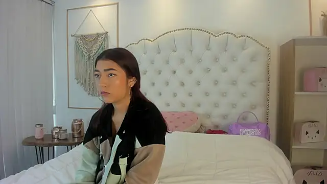 Sara funy online show from May 19, 2026, 11:38 am