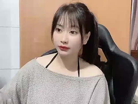 Sunny2868 online show from April 21, 2026, 2:15 am