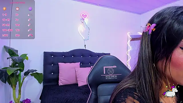 Snapshot of LINDSAY_TAY chatting on March 17, 2026, 3:33 am LINDSAY TAY online show from March 17, 2026, 3:33 am