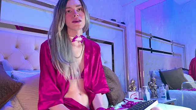 Snapshot of kamilla_rossi chatting on March 23, 2026, 7:18 pm kamilla rossi online show from March 23, 2026, 7:18 pm