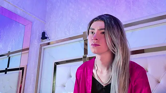 kamilla rossi online show from May 7, 2026, 7:08 pm