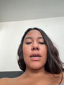 Snapshot of KarinaGrant chatting on March 10, 2026, 4:01 pm KarinaGrant online show from March 10, 2026, 4:01 pm