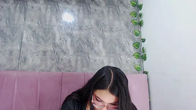 anyela donecm online show from May 20, 2026, 7:31 pm