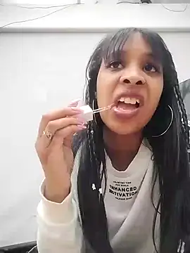 Snapshot of ShayMilleer chatting on April 16, 2026, 10:23 pm ShayMilleer online show from April 16, 2026, 10:23 pm