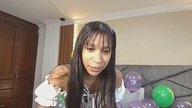 Snapshot of ShayMilleer chatting on May 23, 2026, 12:20 pm ShayMilleer online show from May 23, 2026, 12:20 pm