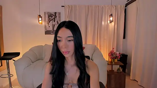 IsabellaLux  online show from April 15, 2026, 5:09 pm