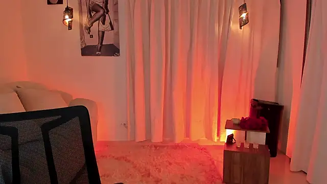 IsabellaLux  online show from June 18, 2026, 5:28 pm
