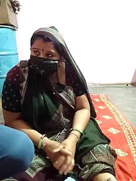 gujjuhotcouple online show from June 12, 2026, 6:07 pm