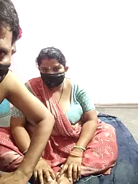 gujjuhotcouple online show from June 21, 2026, 7:16 pm