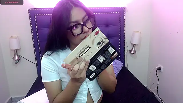 Snapshot of aprilgrief chatting on April 9, 2026, 4:12 am aprilgrief online show from April 9, 2026, 4:12 am