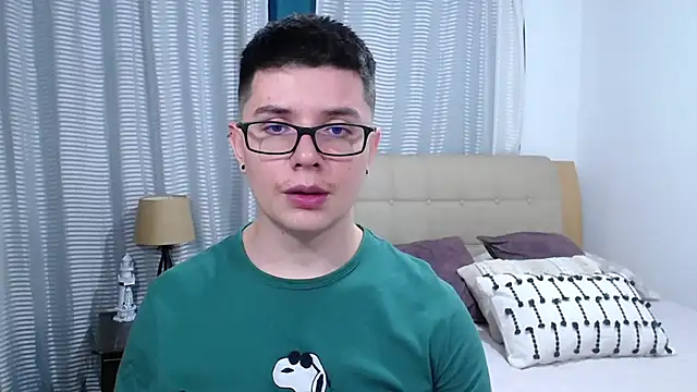 BlackFoXXX69 online show from April 9, 2026, 11:21 pm