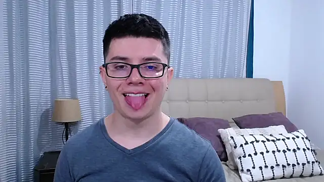Snapshot of BlackFoXXX69 chatting on May 3, 2026, 9:54 pm BlackFoXXX69 online show from May 3, 2026, 9:54 pm