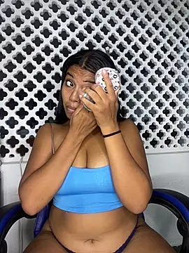 Snapshot of Coraline_em chatting on March 18, 2026, 6:44 pm Coraline em online show from March 18, 2026, 6:44 pm