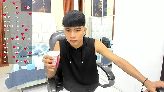 Thiago collinss online show from June 25, 2026, 10:47 pm