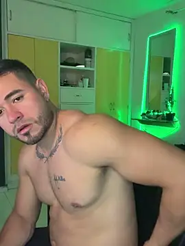 Snapshot of amon_1998 chatting on February 27, 2026, 10:21 pm amon 1998 online show from February 27, 2026, 10:21 pm