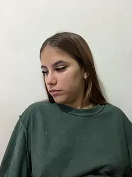 Snapshot of MiluRossee chatting on March 17, 2026, 12:04 am MiluRossee online show from March 17, 2026, 12:04 am