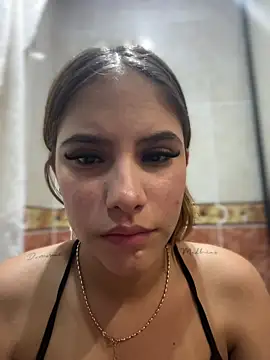 Snapshot of MiluRossee chatting on March 28, 2026, 4:56 am MiluRossee online show from March 28, 2026, 4:56 am