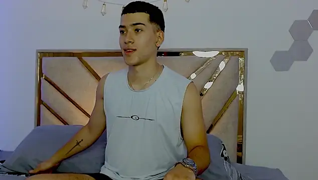 oliver   saint online show from March 24, 2026, 11:32 pm