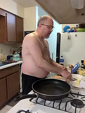 Snapshot of WorthingtonM3 chatting on March 2, 2026, 4:58 pm WorthingtonM3 online show from March 2, 2026, 4:58 pm