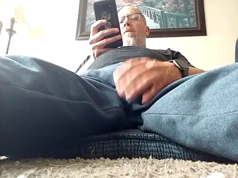 Snapshot of WorthingtonM3 chatting on March 22, 2026, 7:39 pm WorthingtonM3 online show from March 22, 2026, 7:39 pm