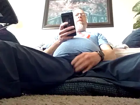 Snapshot of WorthingtonM3 chatting on April 1, 2026, 1:52 pm WorthingtonM3 online show from April 1, 2026, 1:52 pm